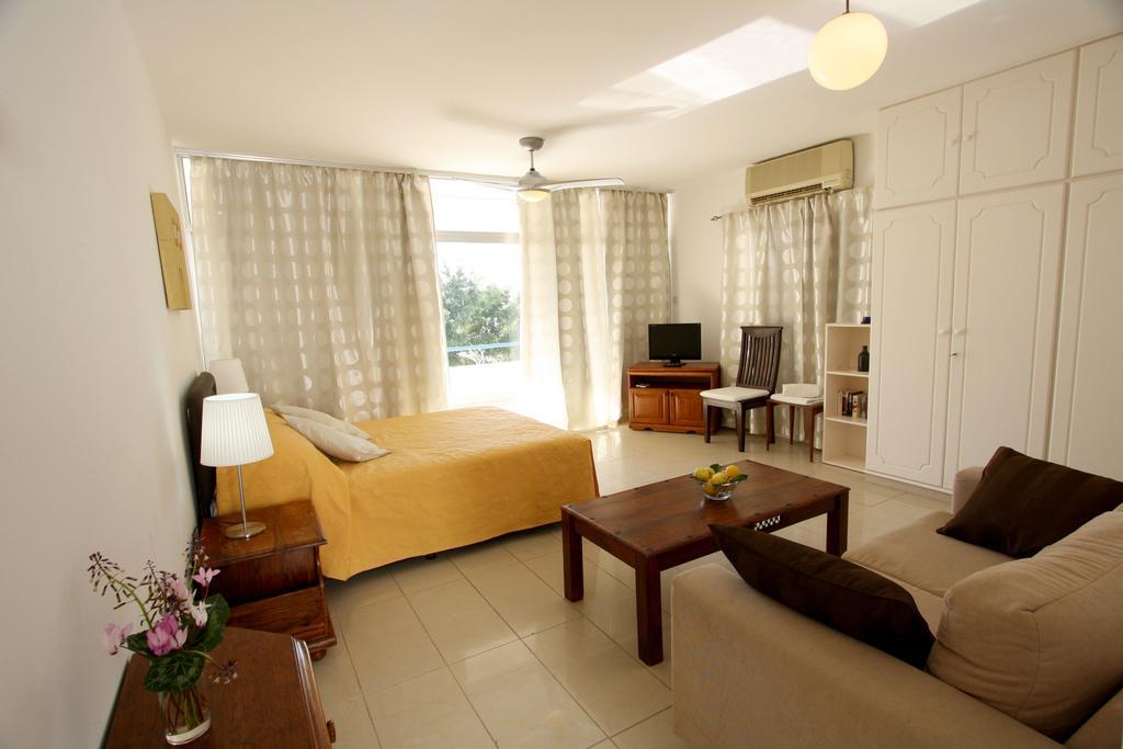 Pissouri Beach Apartments Room photo