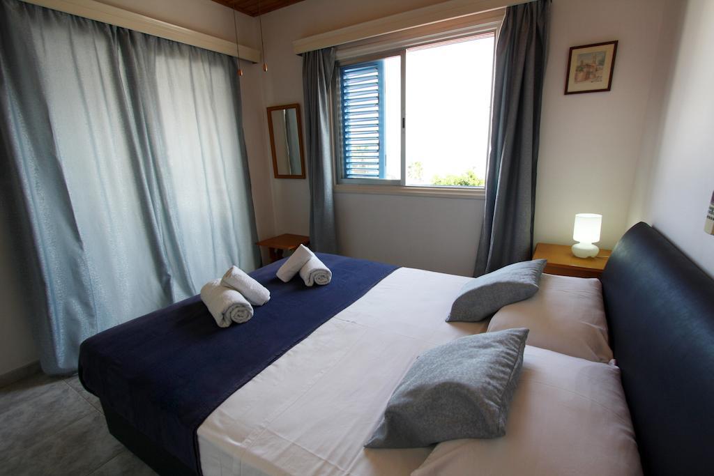 Pissouri Beach Apartments Room photo