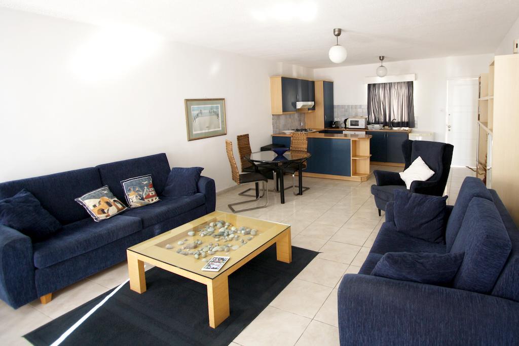 Pissouri Beach Apartments Room photo